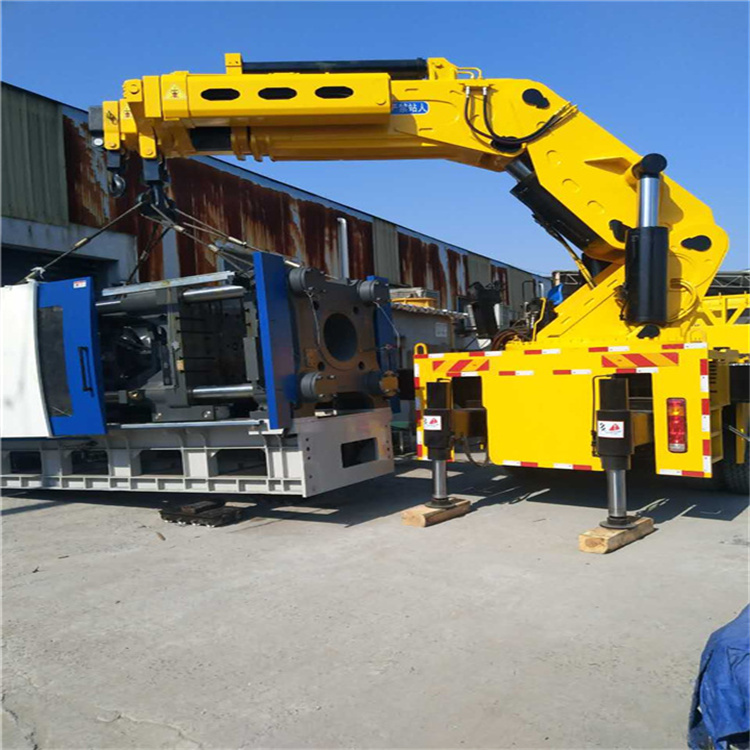 孝感 大吨位折臂吊出租费用解析：一小时租赁多少钱