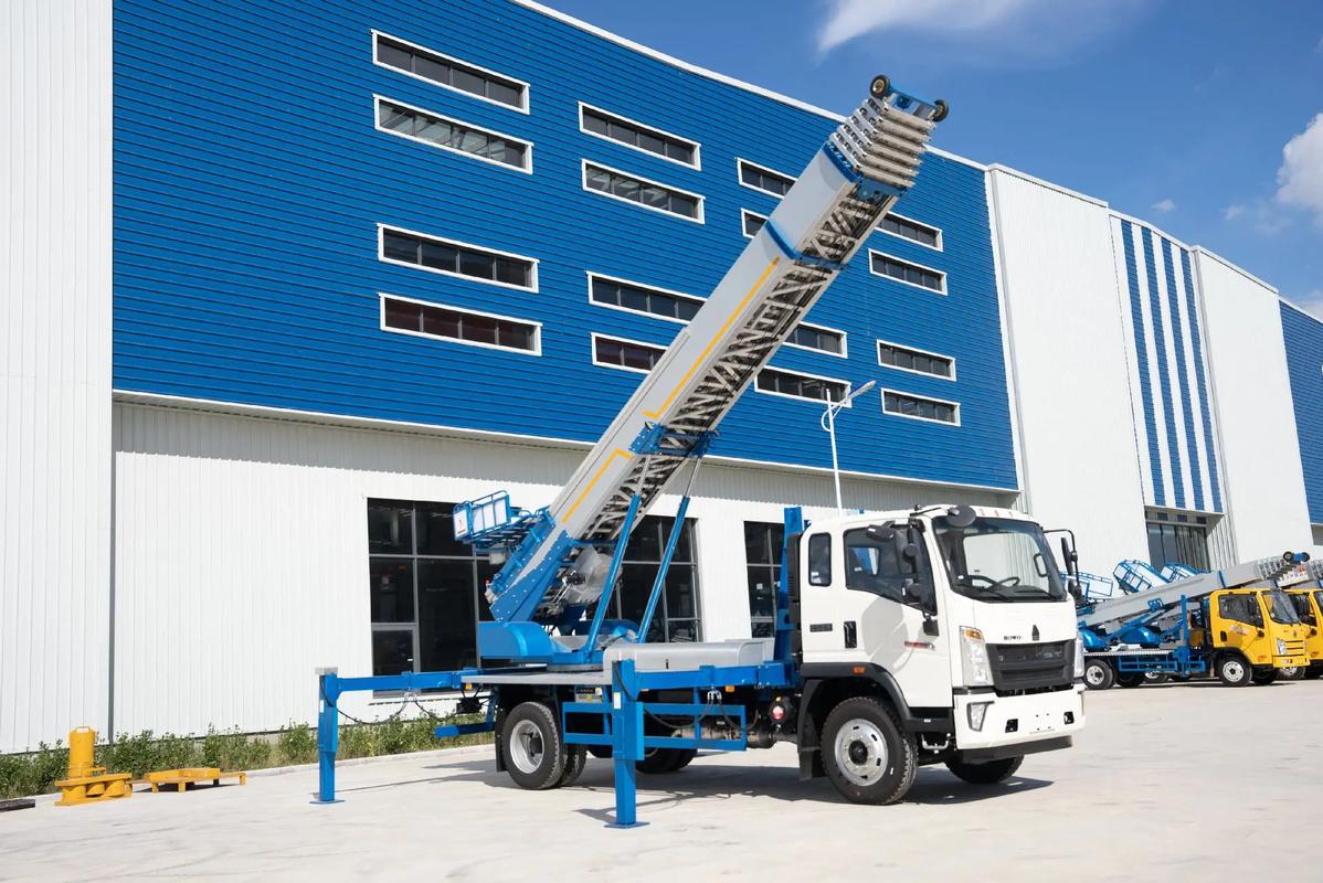 孝感小型云梯车上料车租赁多少钱