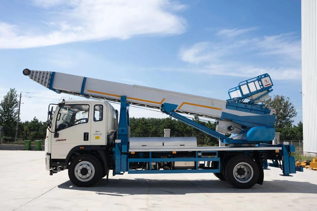 孝感云梯上料车租赁费用